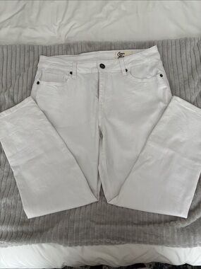 Women's Straight Leg Jeans in White
